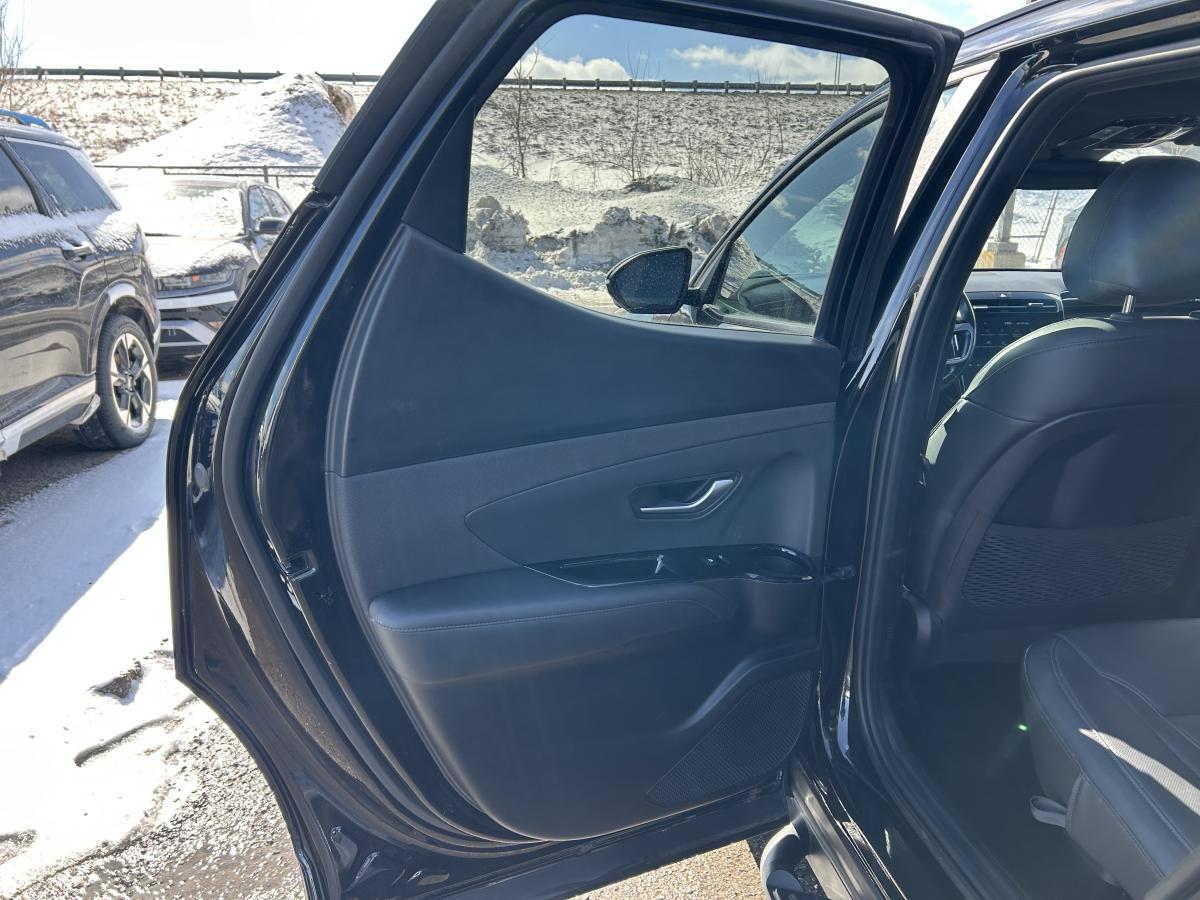 2023 Hyundai Santa Cruz - Image 19