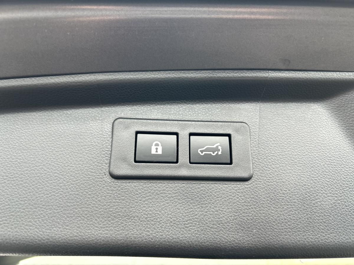 2022 Subaru Outback - Image 21