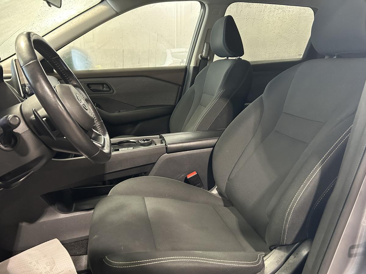 2023 Nissan Rogue - Image 12