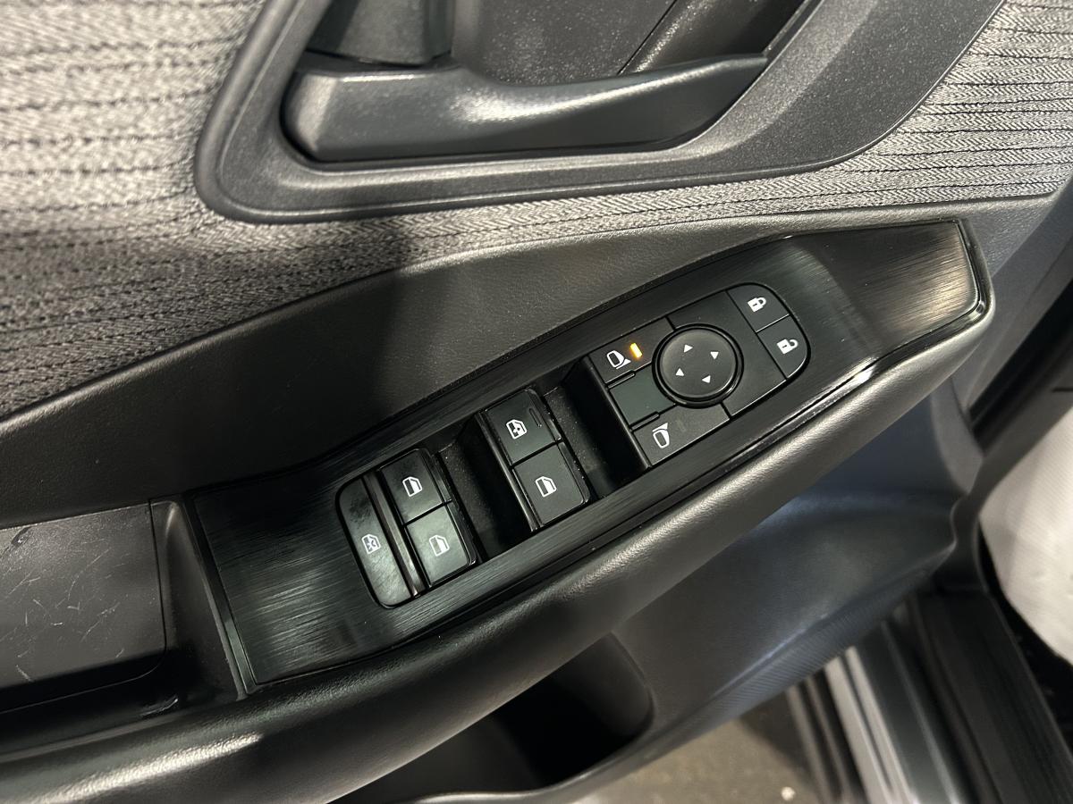 2023 Nissan Rogue - Image 14