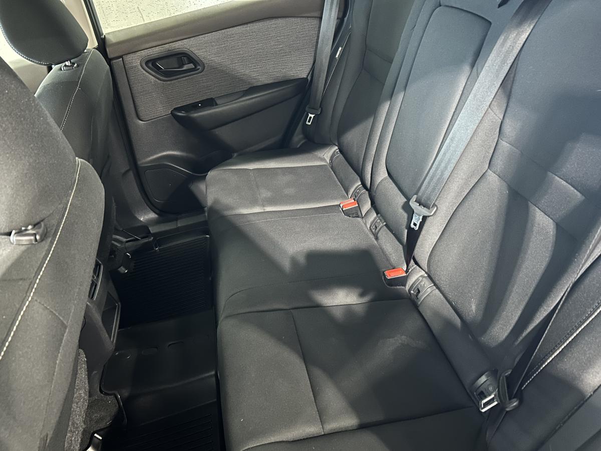 2023 Nissan Rogue - Image 15