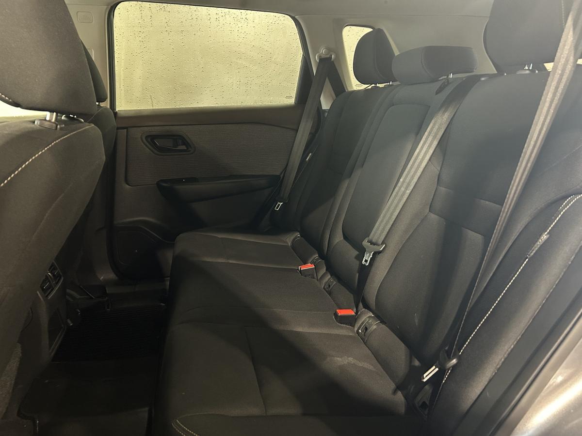 2023 Nissan Rogue - Image 16