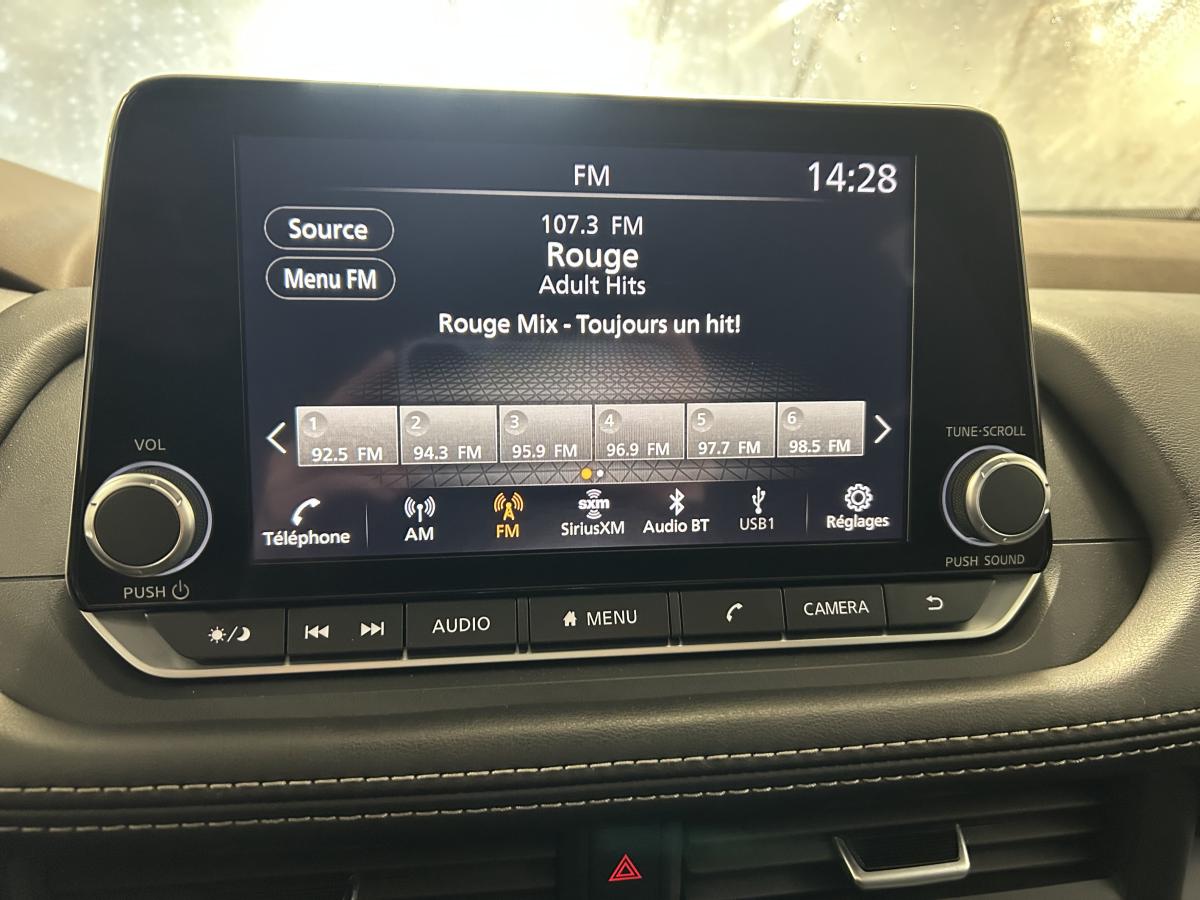 2023 Nissan Rogue - Image 24