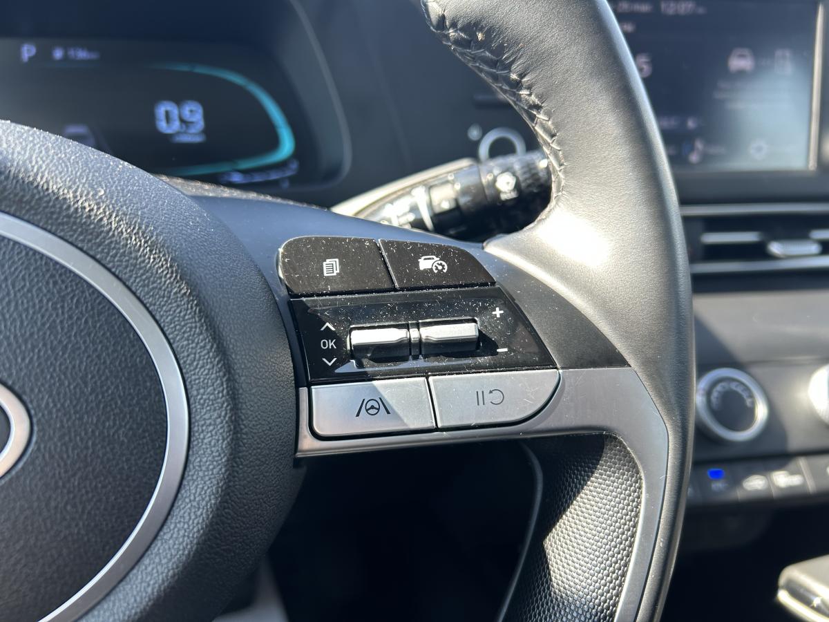 2024 Hyundai Elantra - Image 22