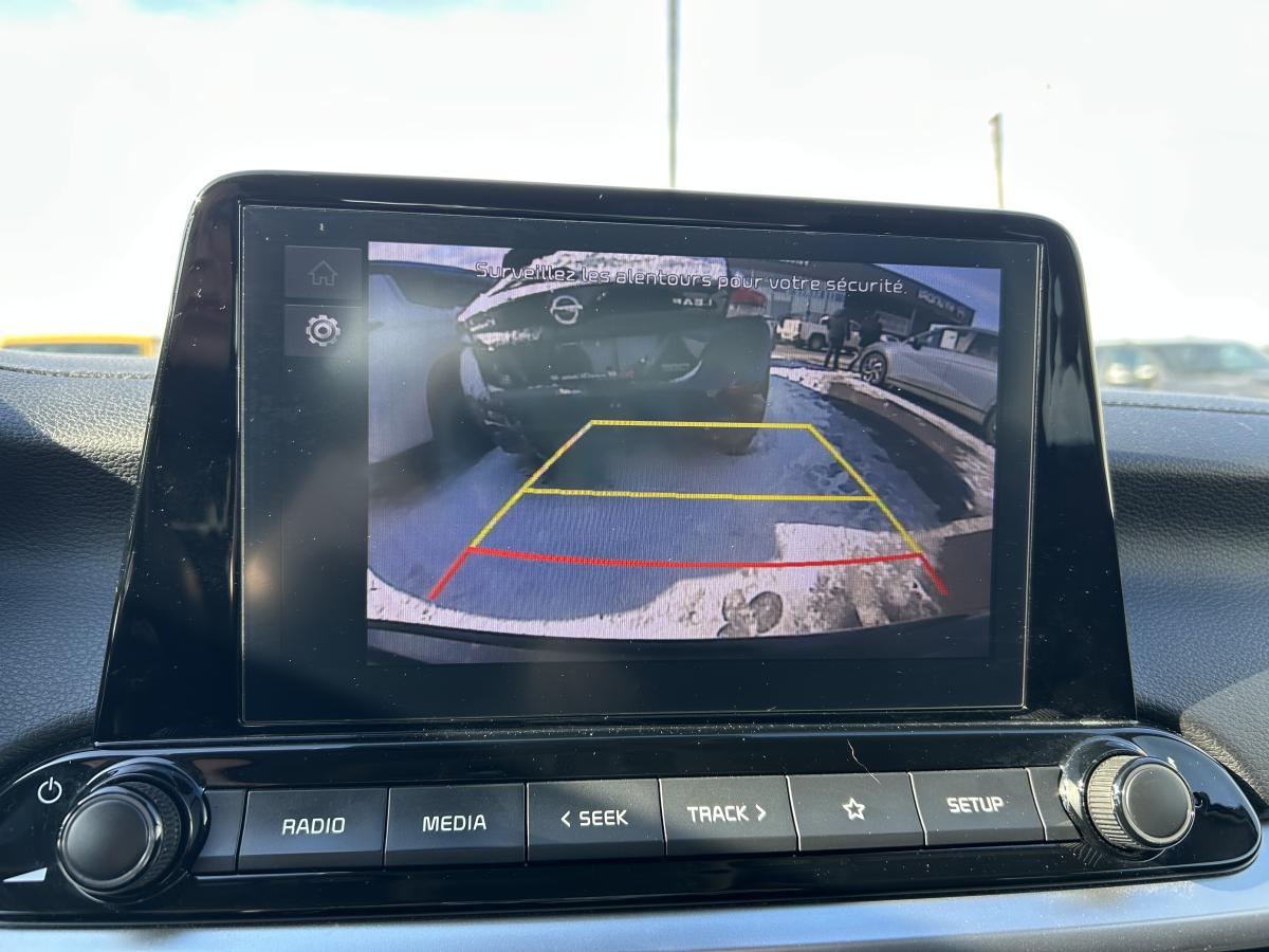 2022 Kia Forte - Image 25