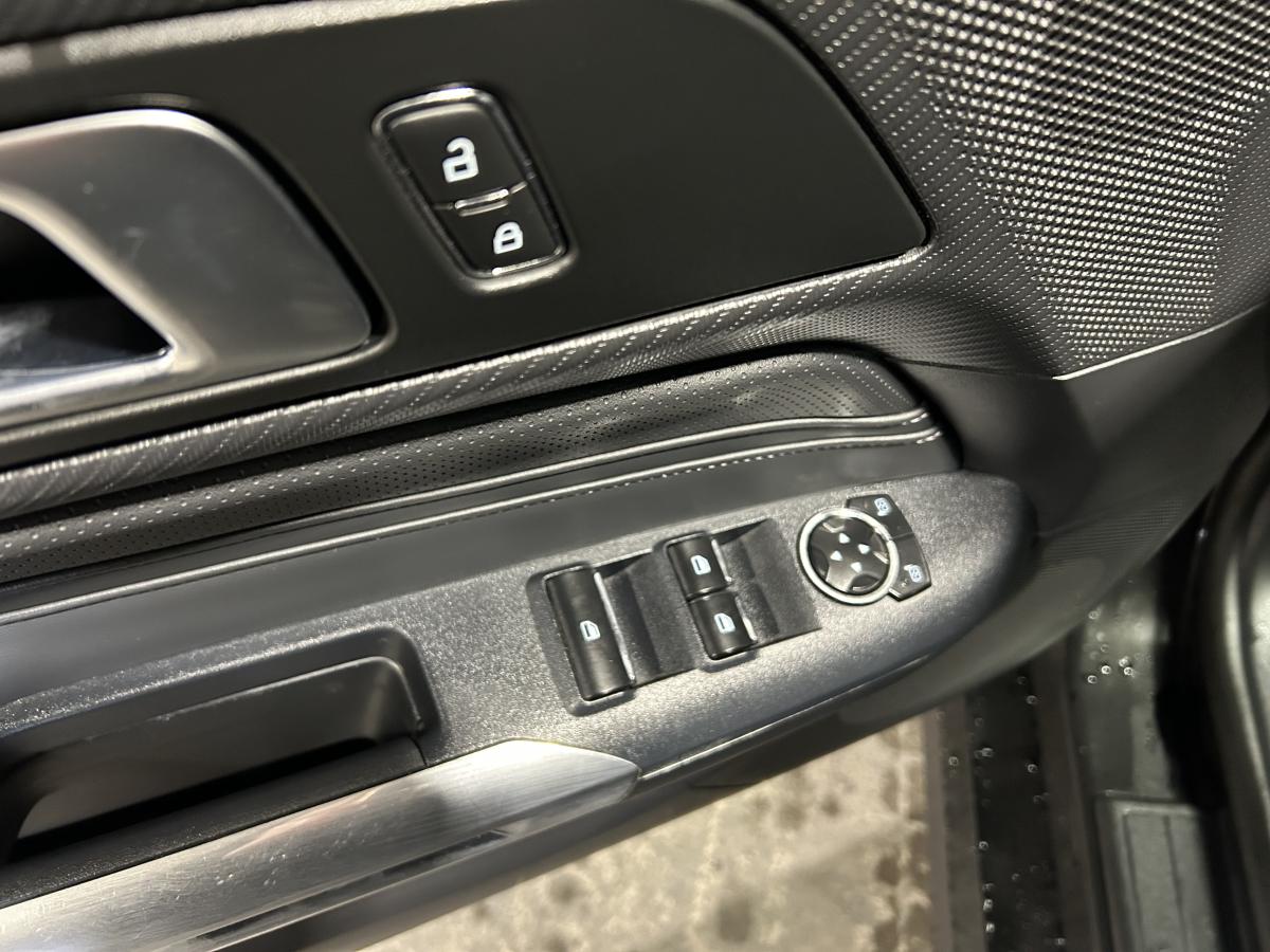 2024 Ford Mustang - Image 15