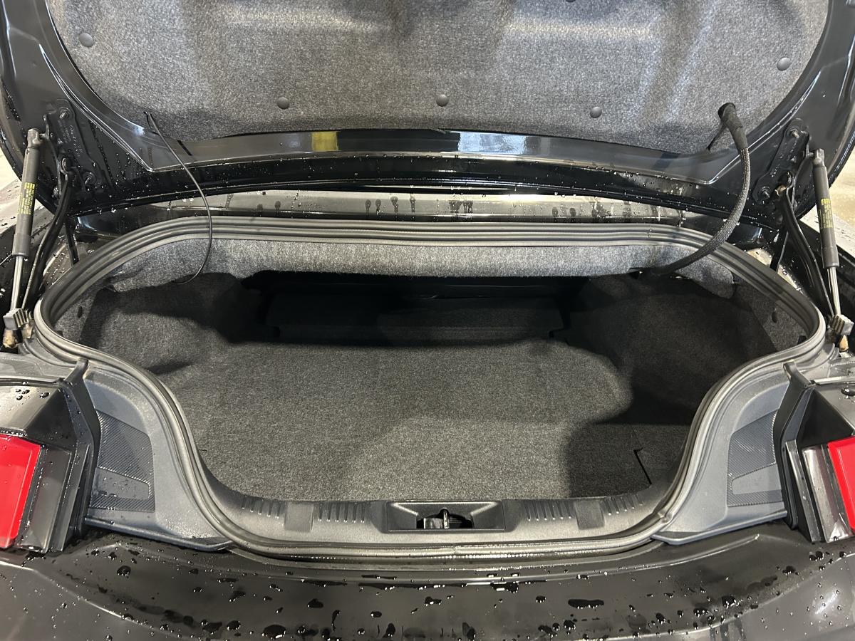 2024 Ford Mustang - Image 17