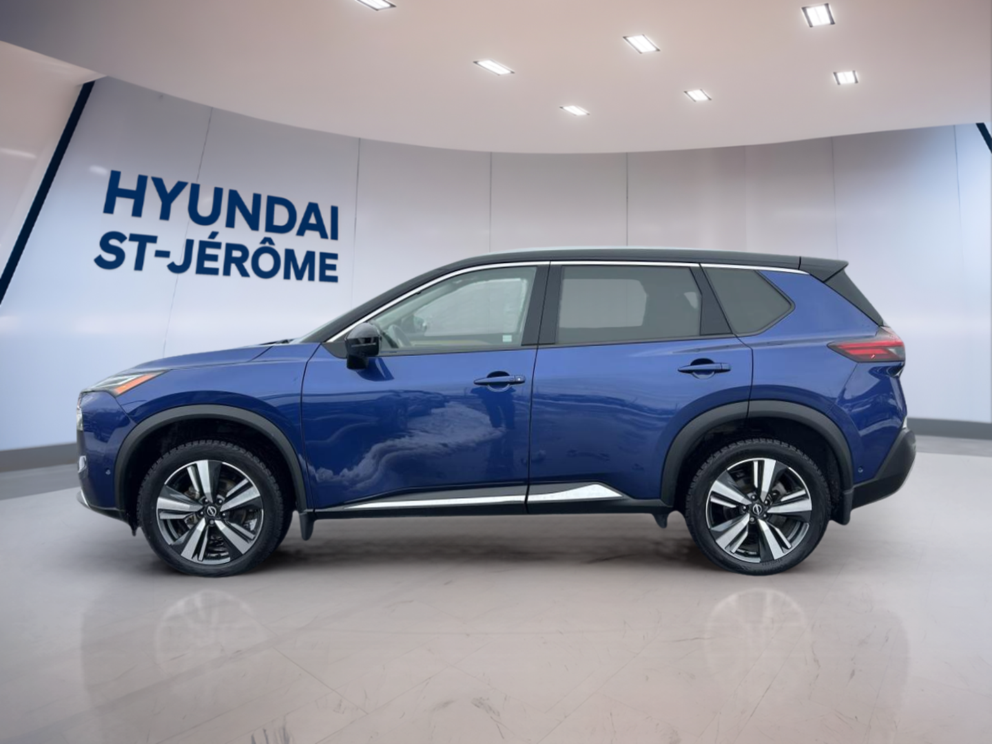 2022 Nissan Rogue - Image 8