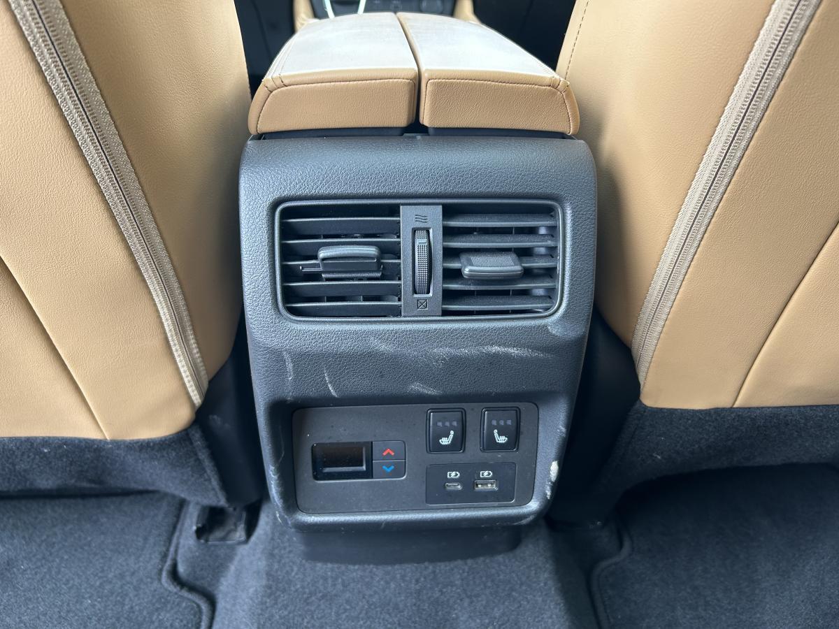 2022 Nissan Rogue - Image 18