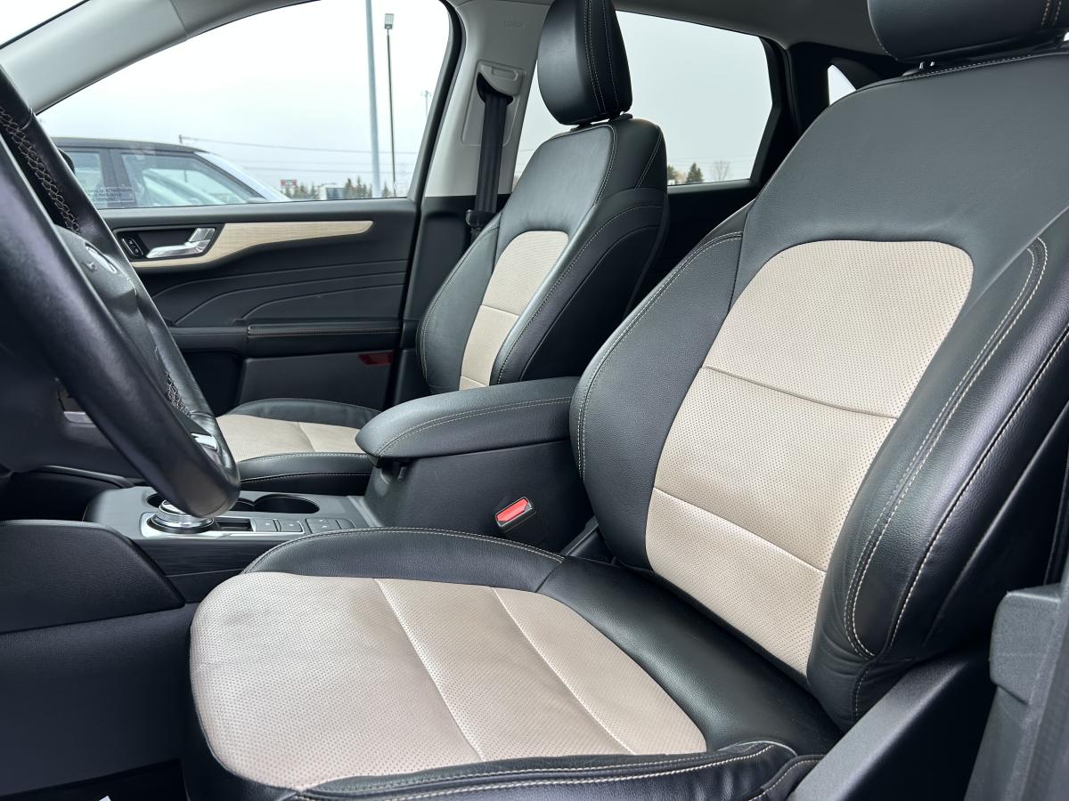 2021 Ford Escape - Image 11