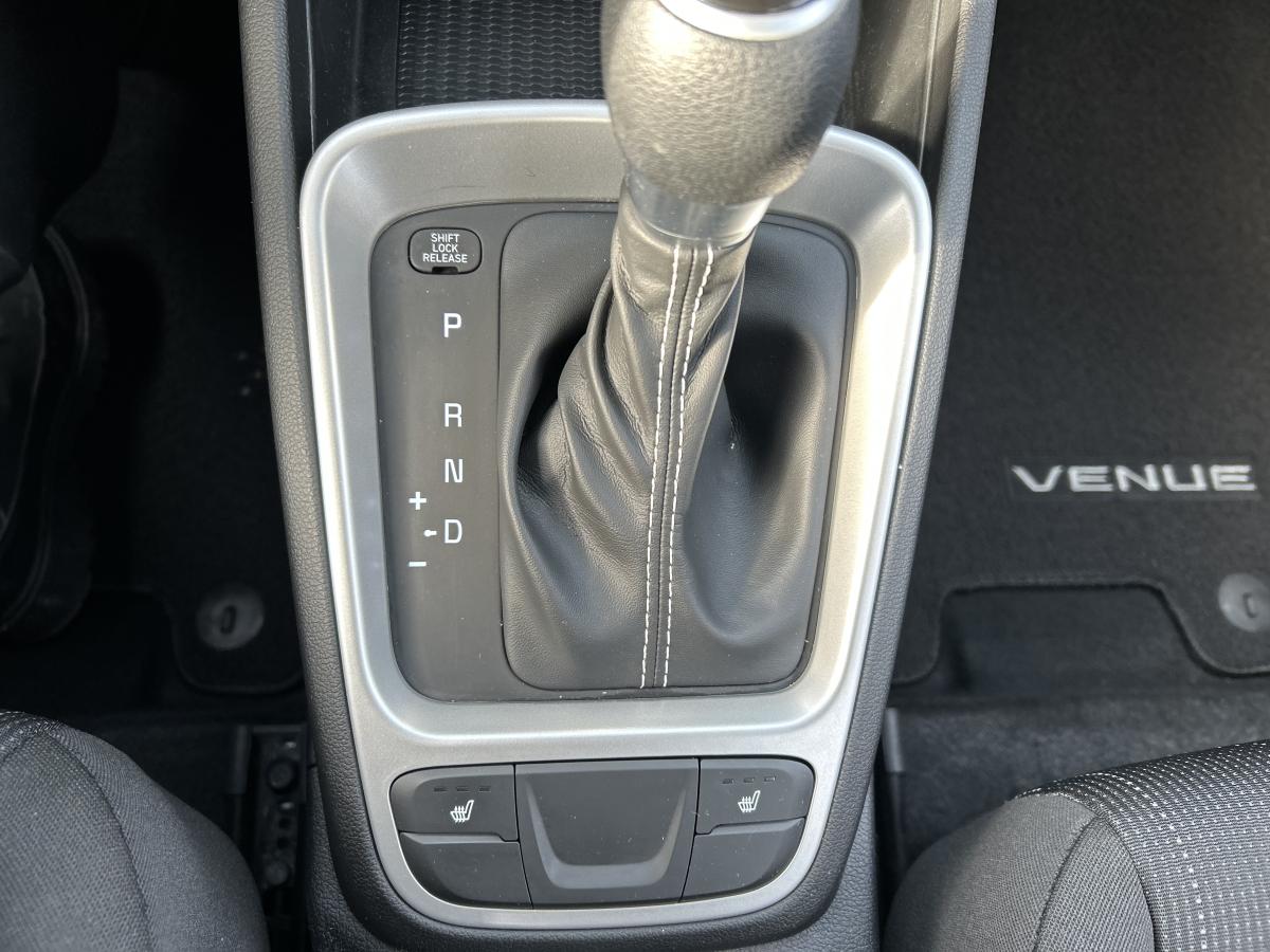 2021 Hyundai Venue - Image 25