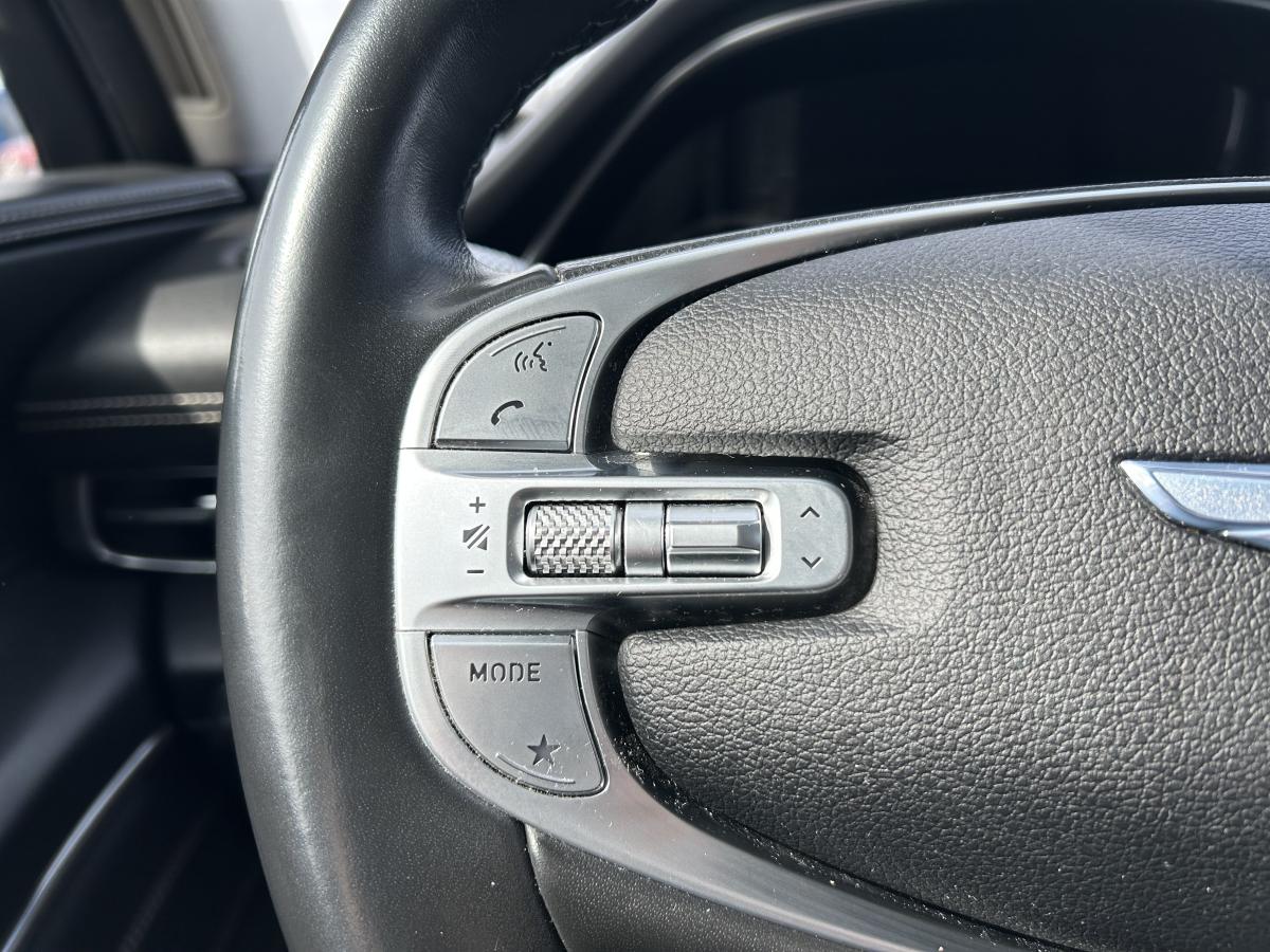 2021 Genesis GV80 - Image 24