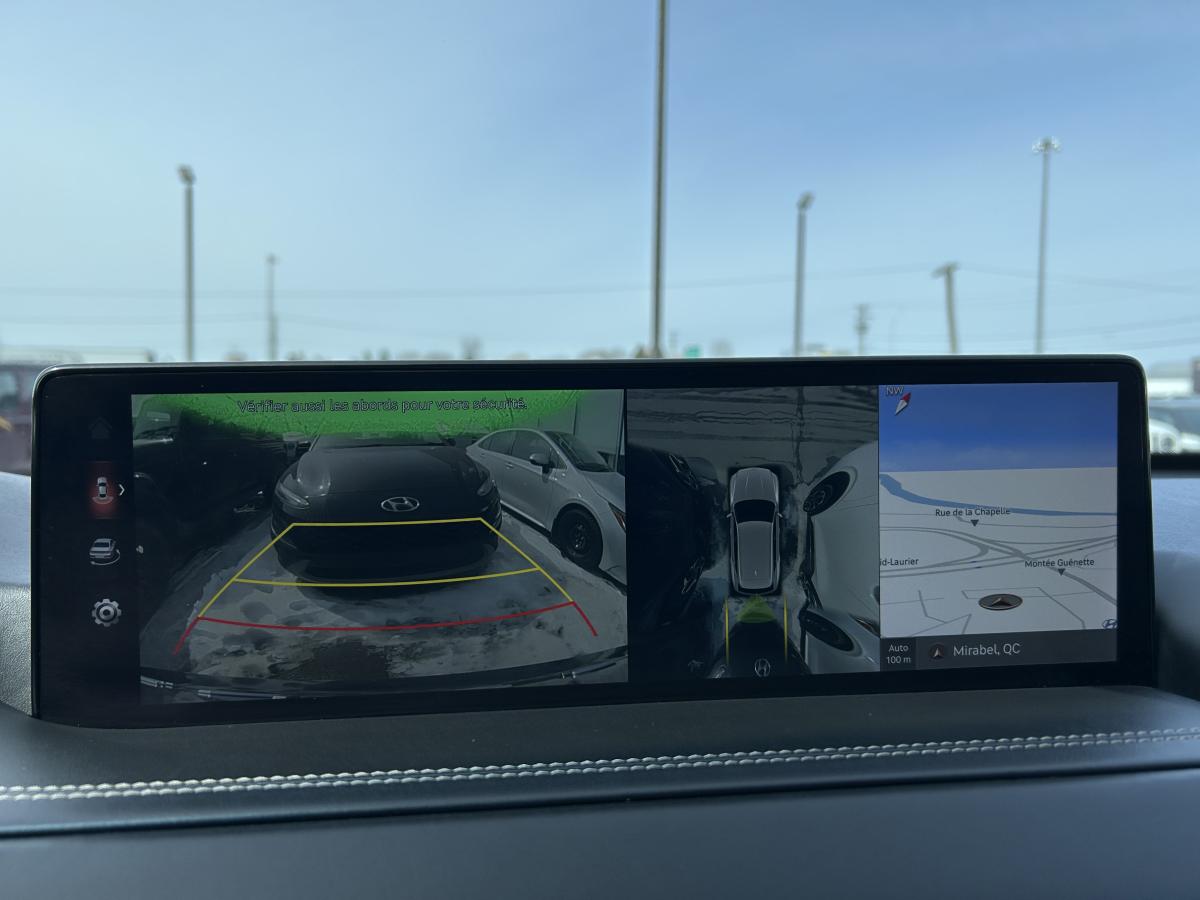 2021 Genesis GV80 - Image 28