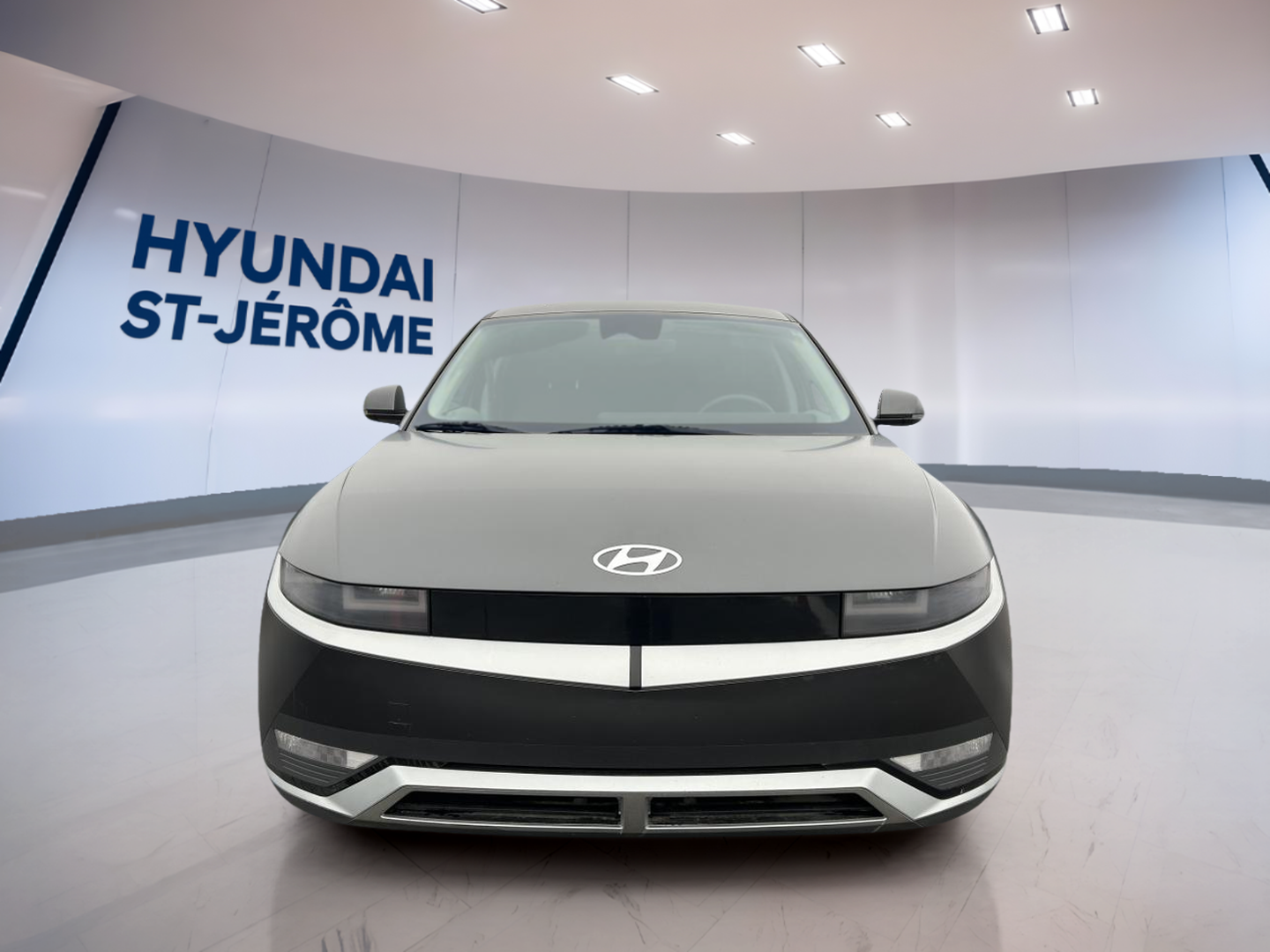 2023 Hyundai IONIQ 5 - Image 2