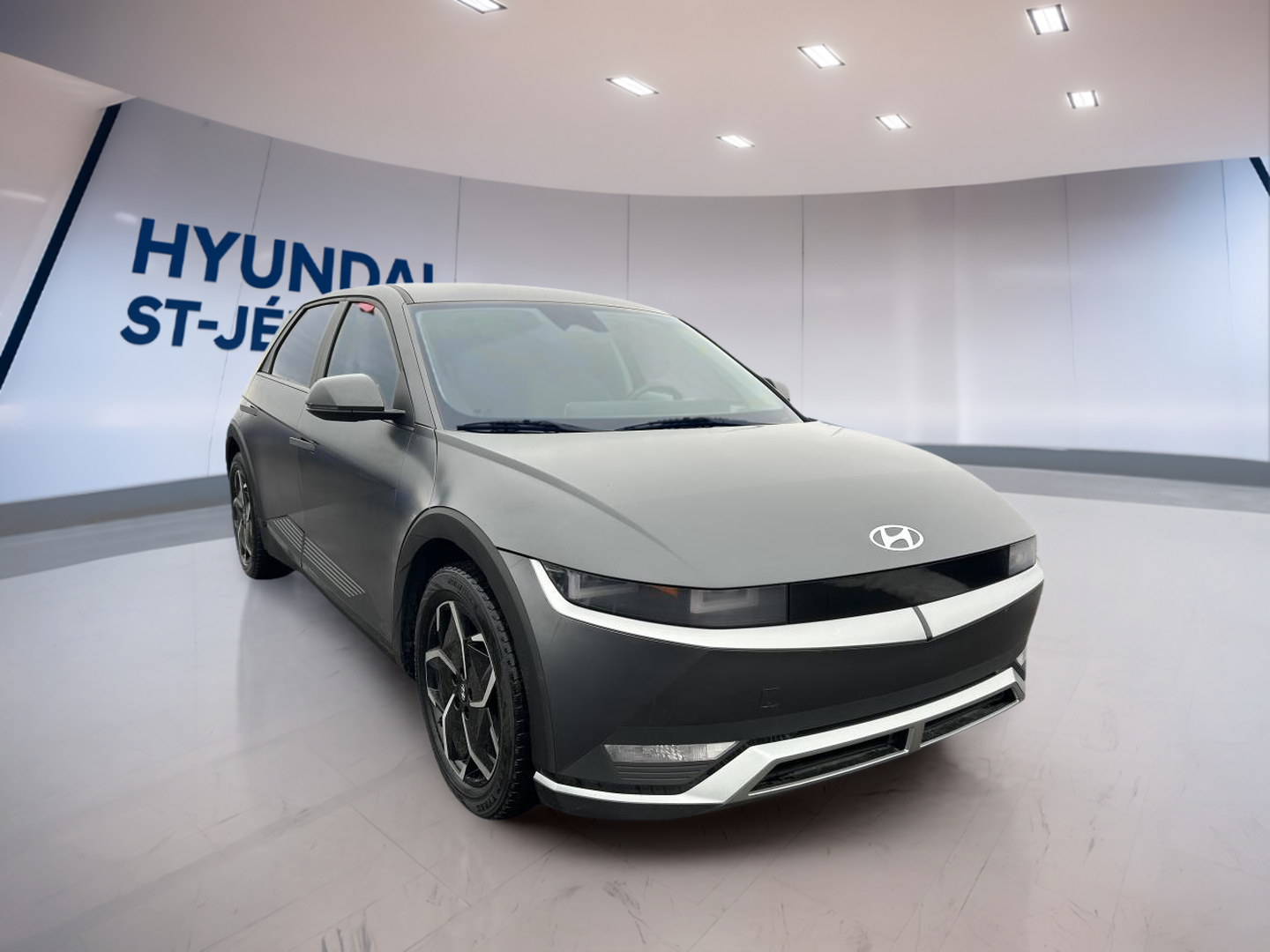 2023 Hyundai IONIQ 5 - Image 3