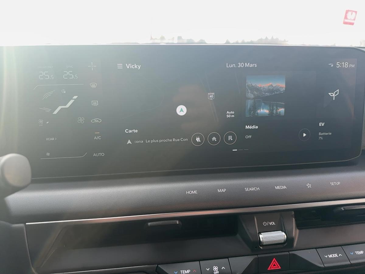 2024 Kia EV9 - Image 16