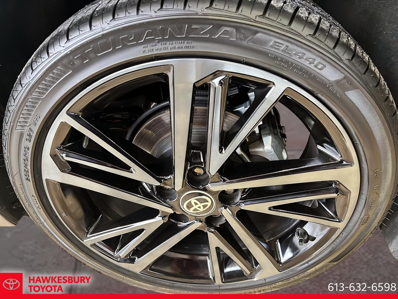 2025 Toyota Camry Hybrid - Image 7