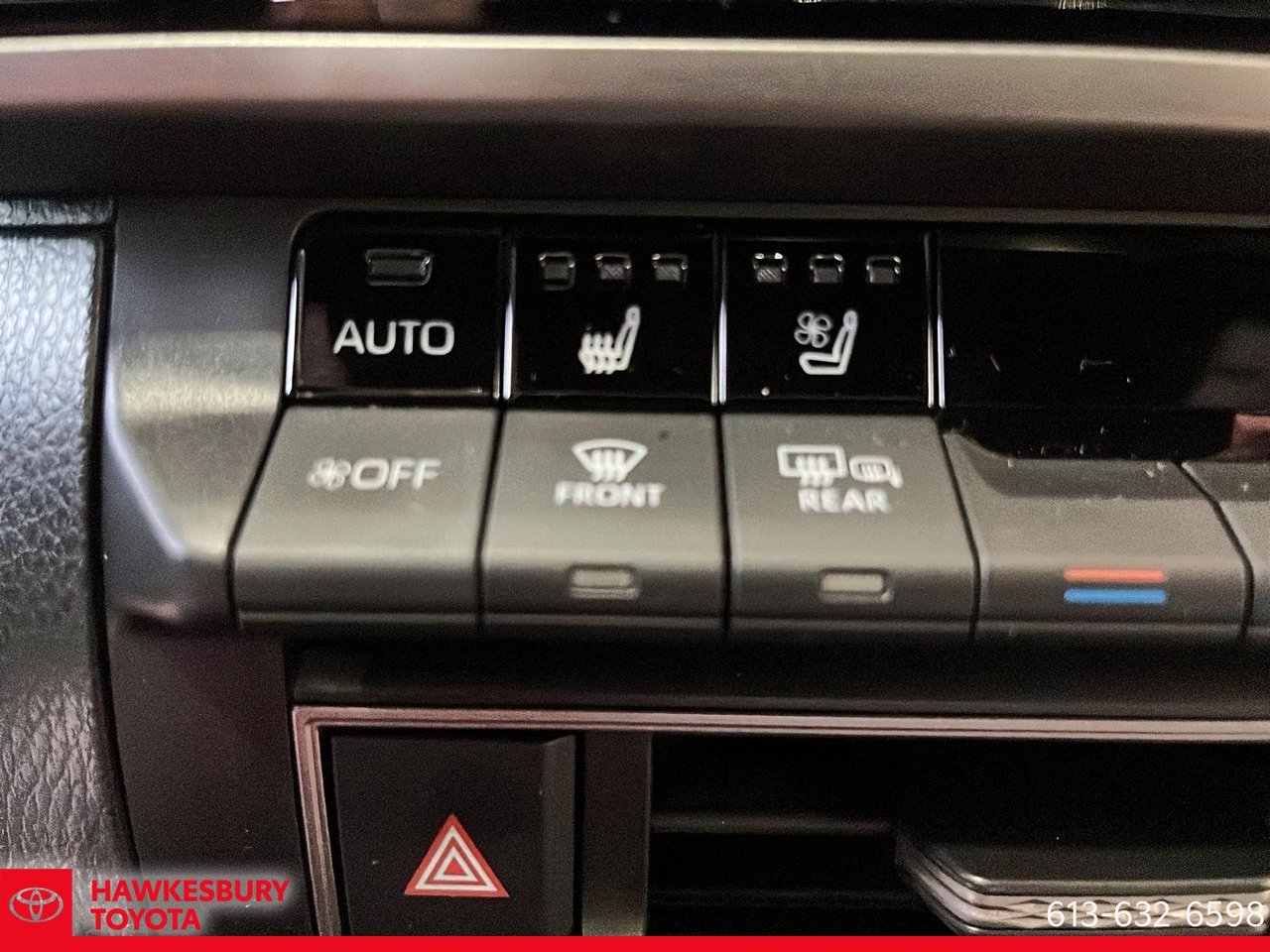 2025 Toyota Camry Hybrid - Image 18