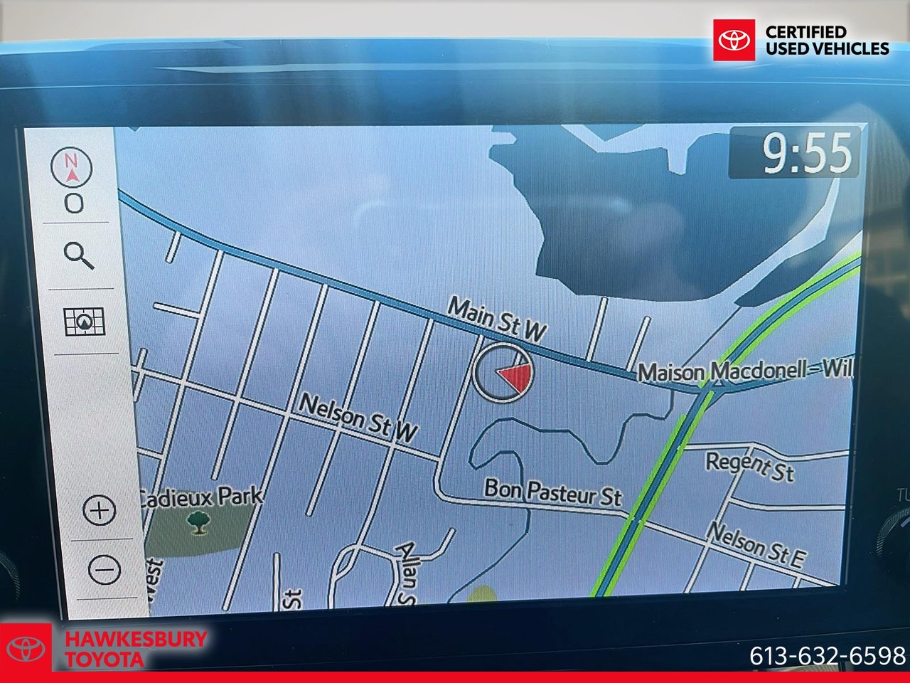 2024 Toyota Sienna - Image 19