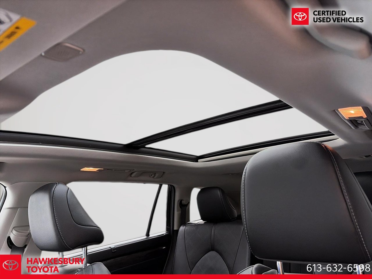 2023 Toyota Highlander - Image 18