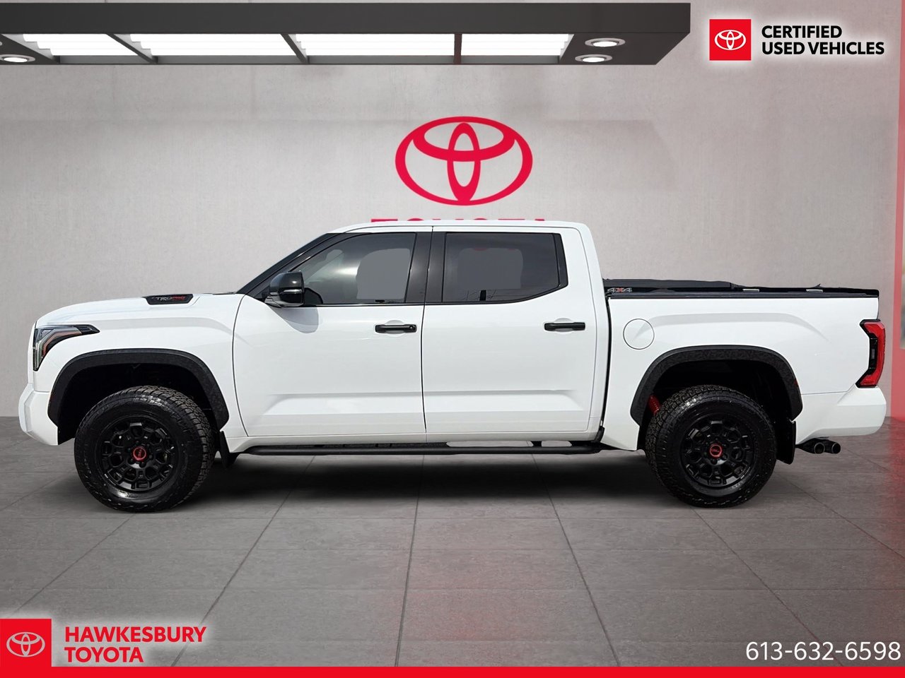 2022 Toyota Tundra - Image 8