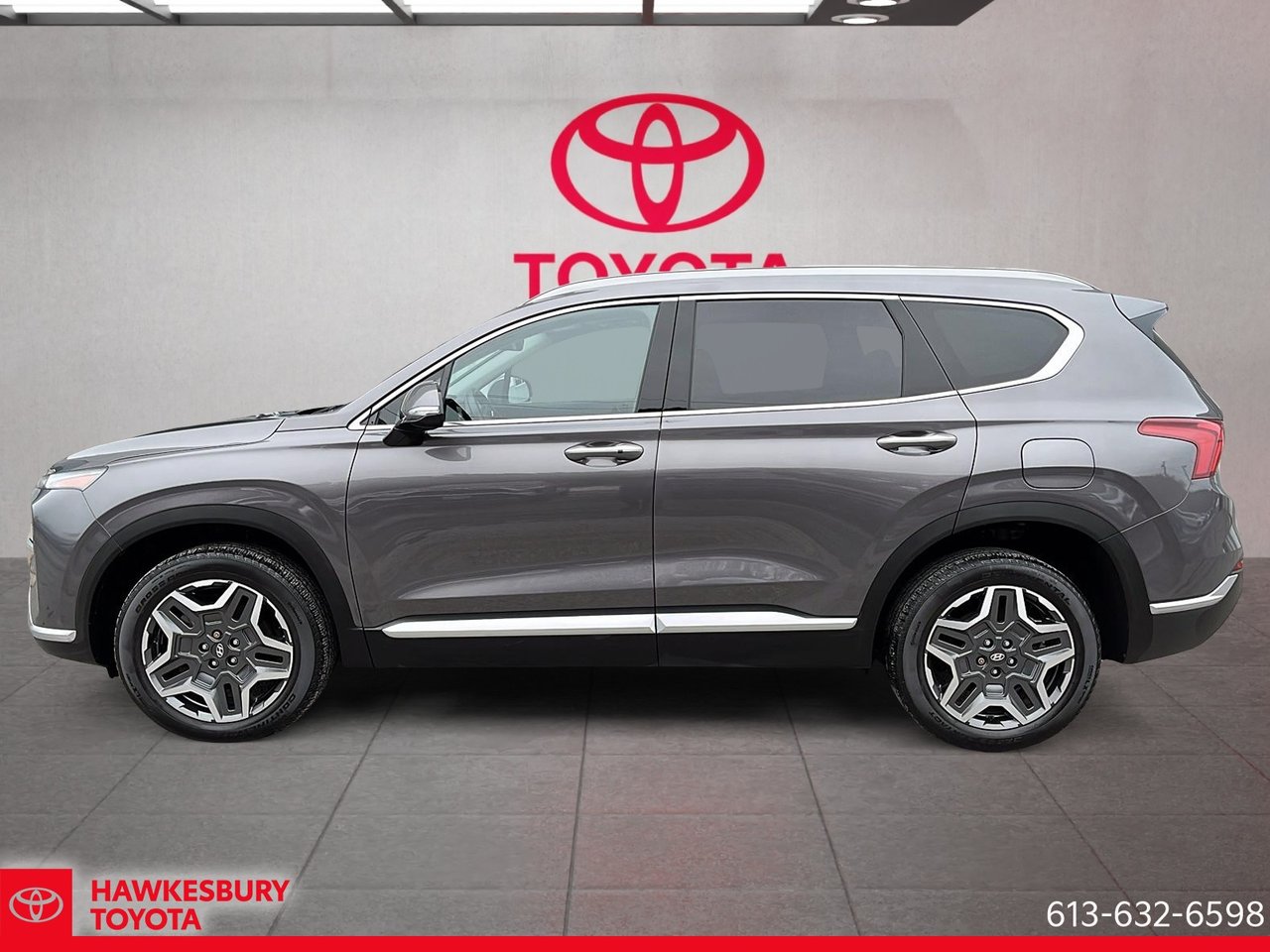 2023 Hyundai Santa Fe Hybrid - Image 4