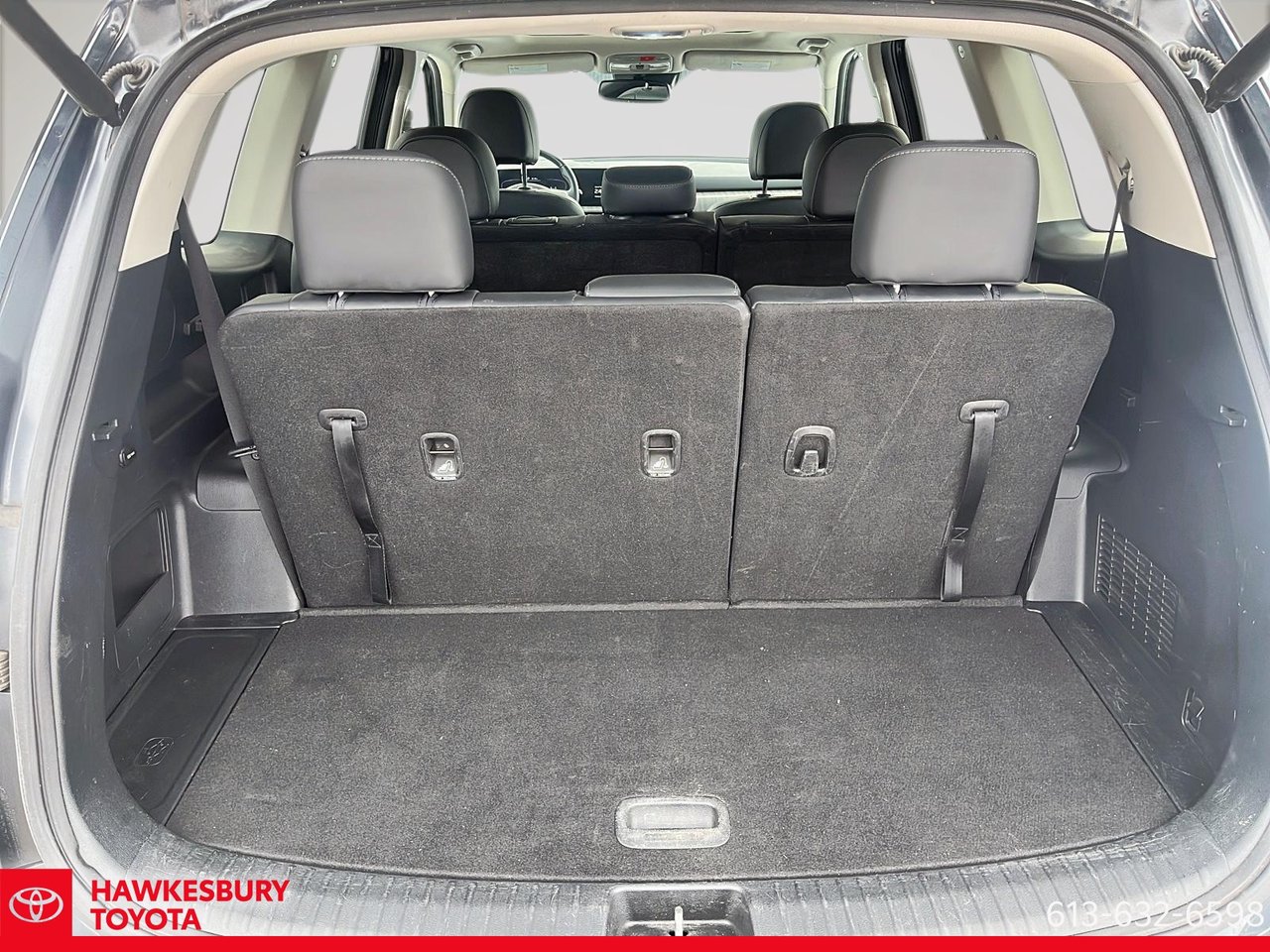 2023 Kia Telluride - Image 8