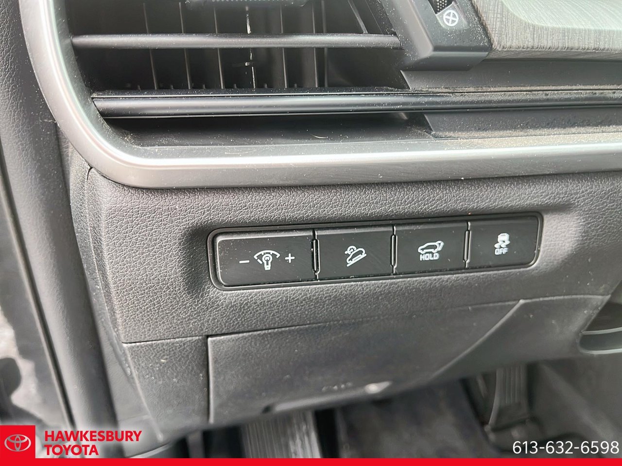 2023 Kia Telluride - Image 12