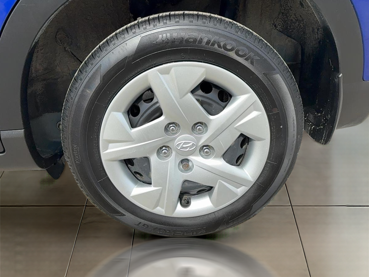 2023 Hyundai Venue - Image 6