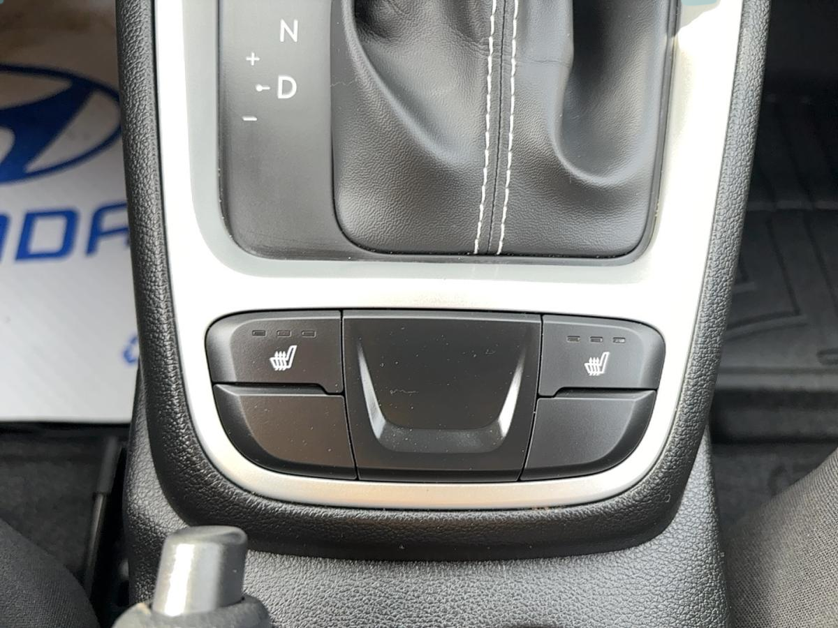 2023 Hyundai Venue - Image 15