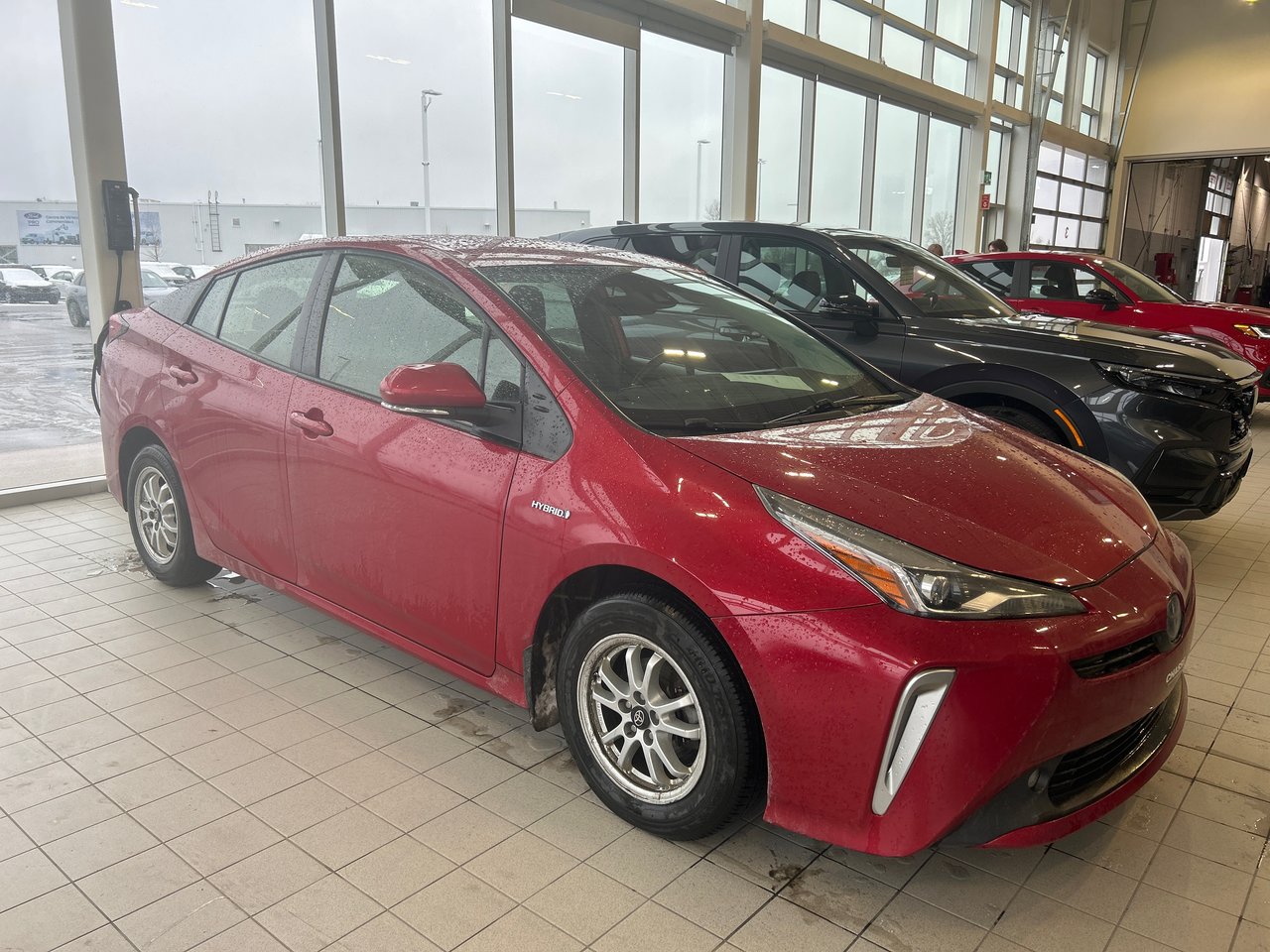 2019 Toyota Prius - Image 2