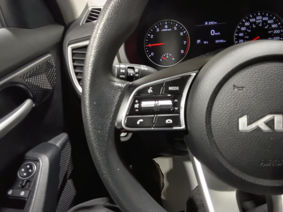 2023 Kia Seltos - Image 28