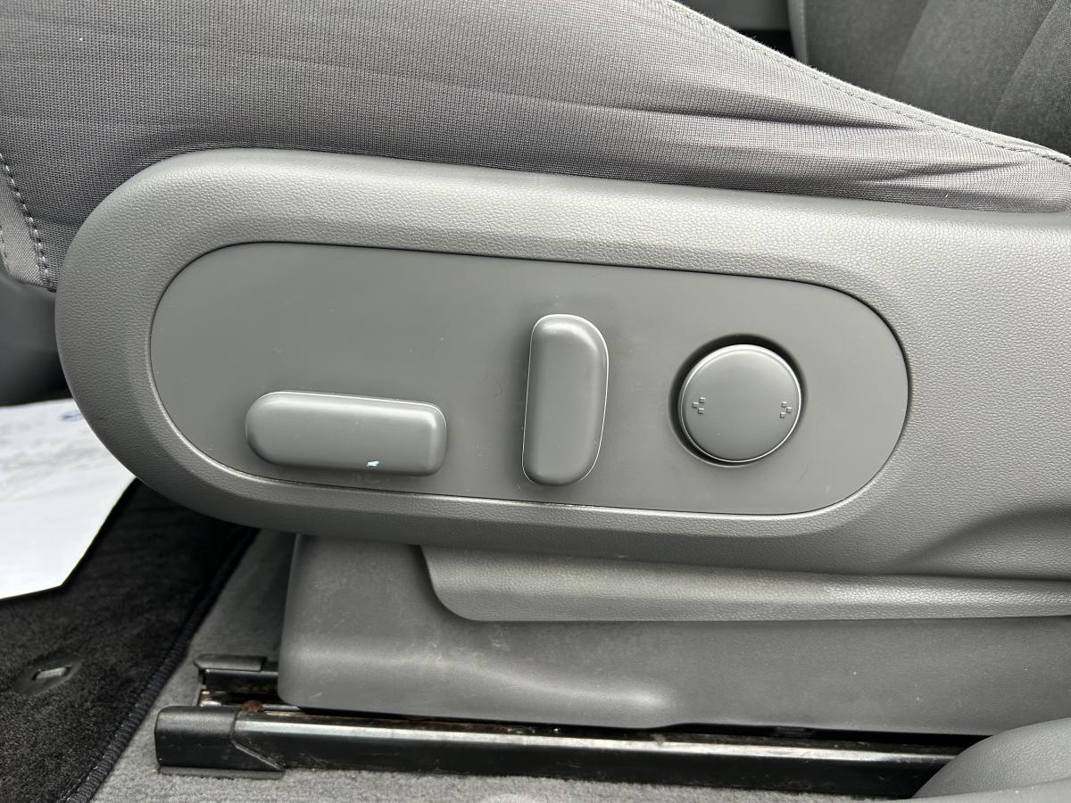 2023 Hyundai IONIQ 5 - Image 12