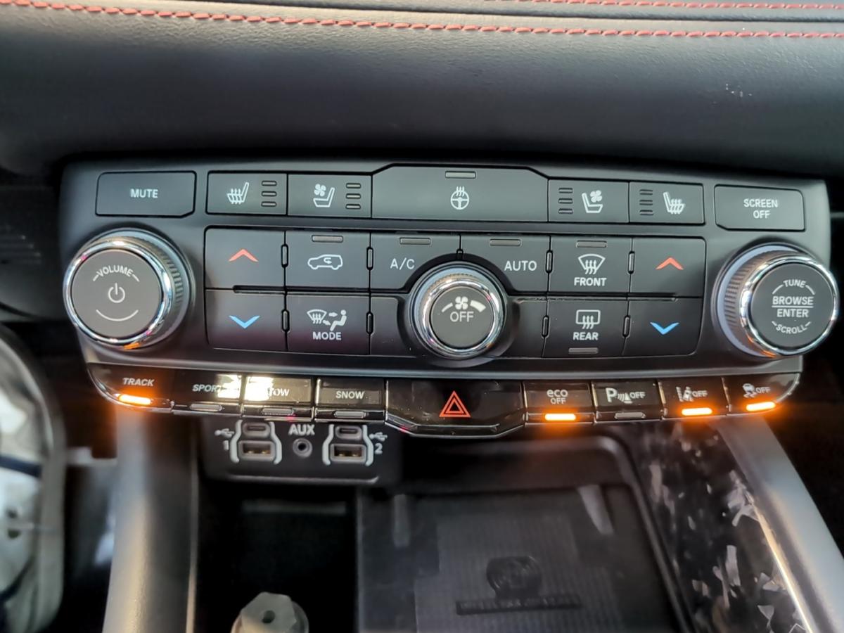 2023 Dodge Durango - Image 29