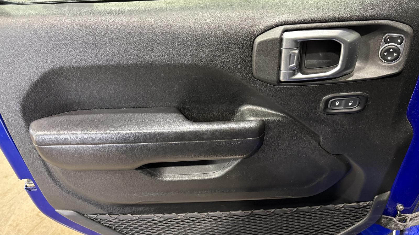 2020 Jeep Wrangler - Image 9