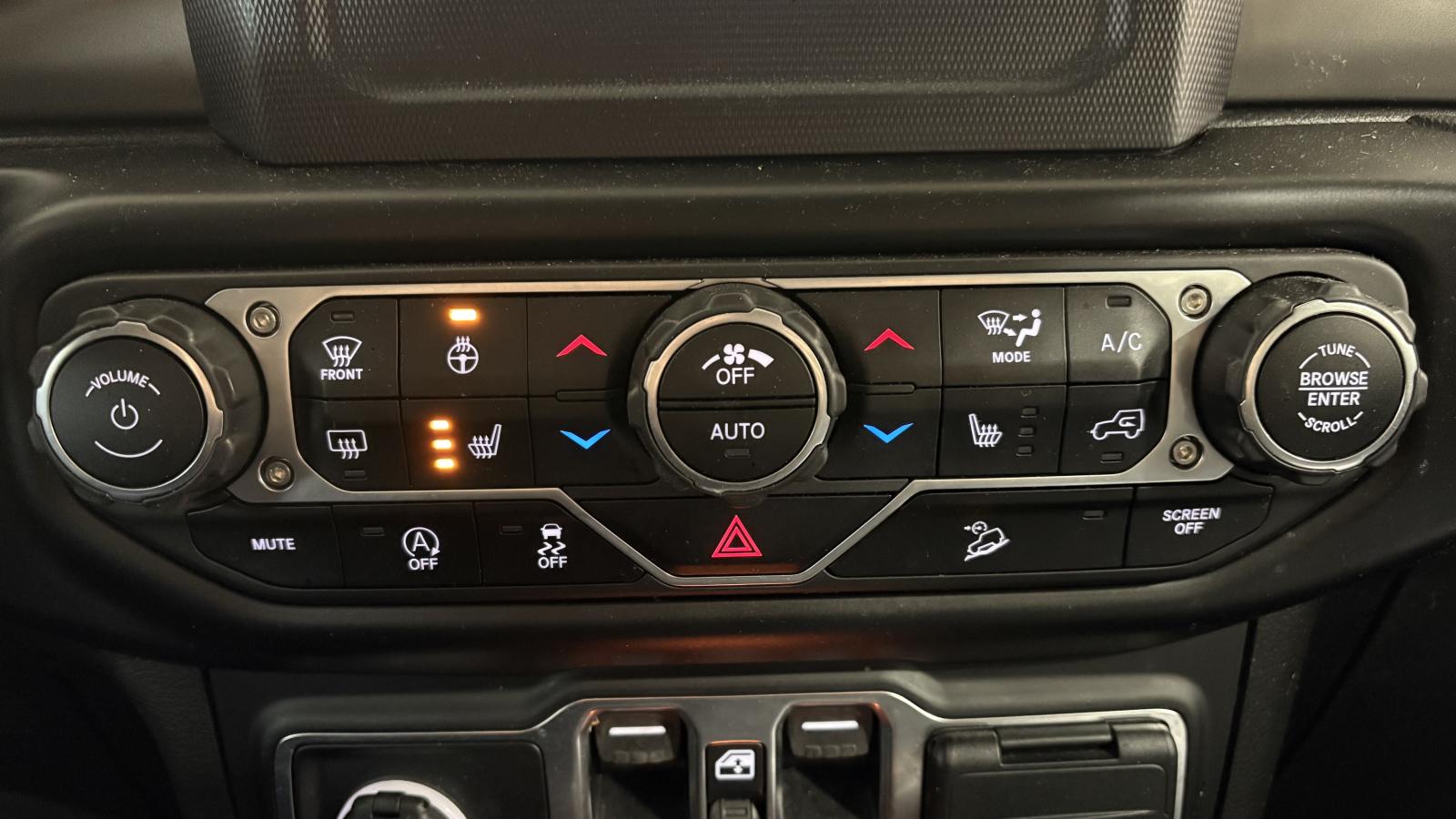 2020 Jeep Wrangler - Image 18