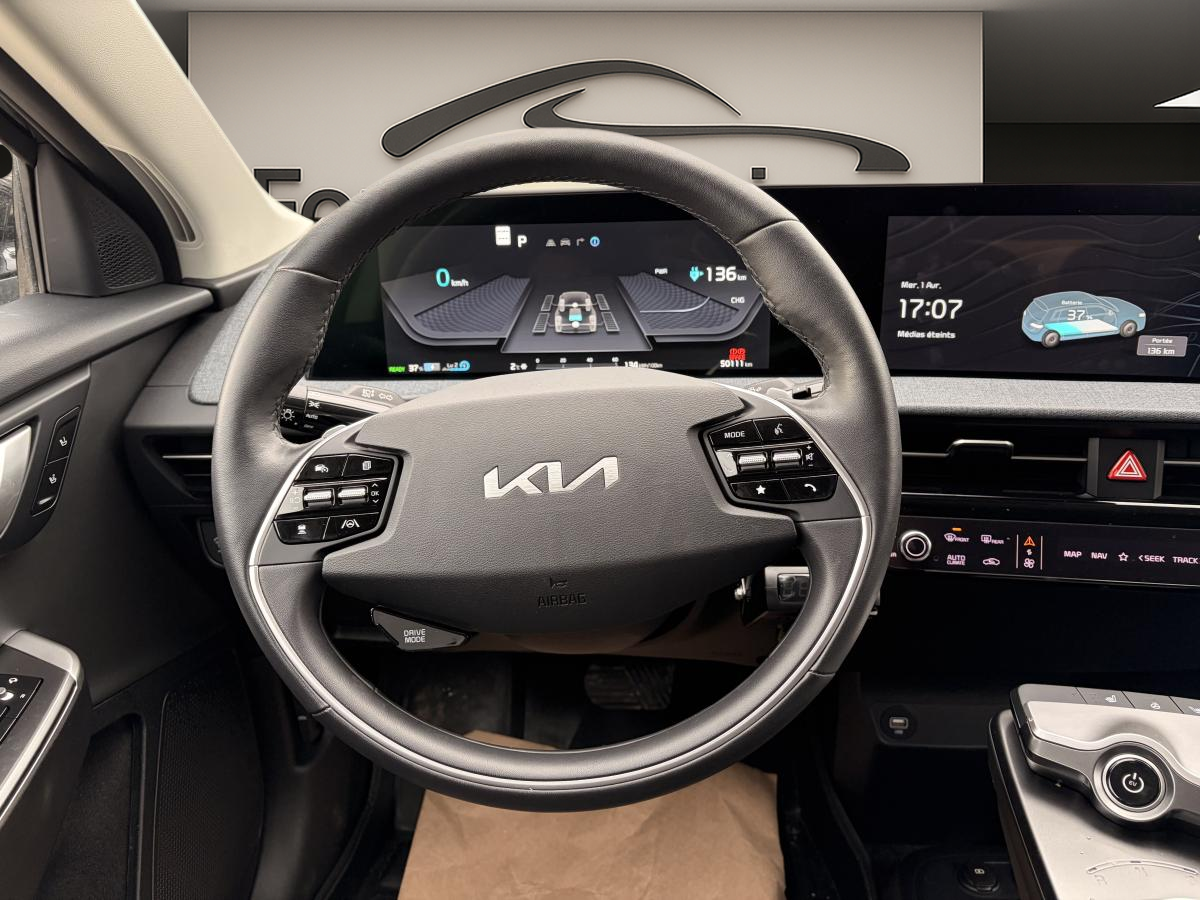 2023 Kia EV6 - Image 12