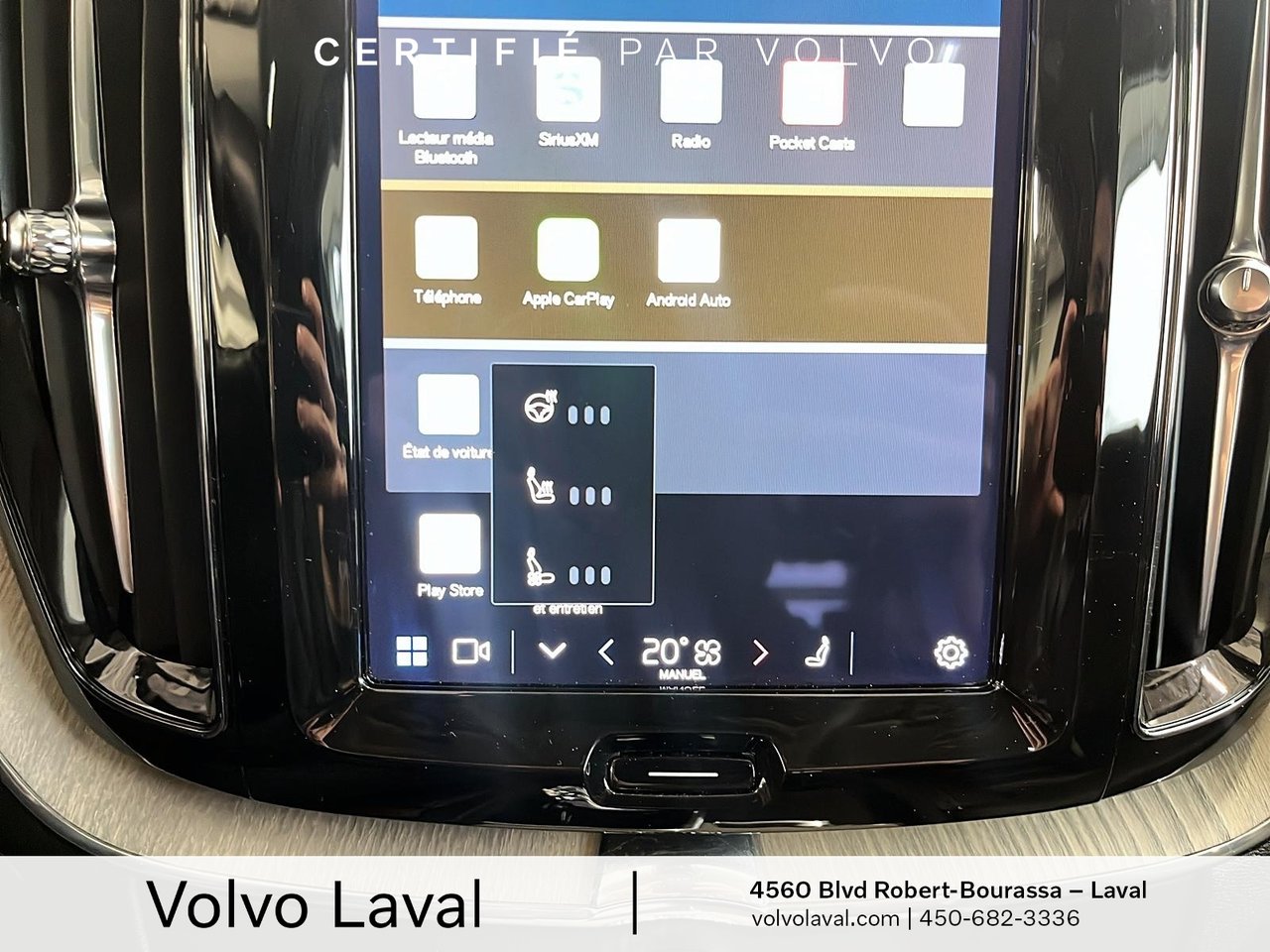 2022 Volvo XC60 - Image 17