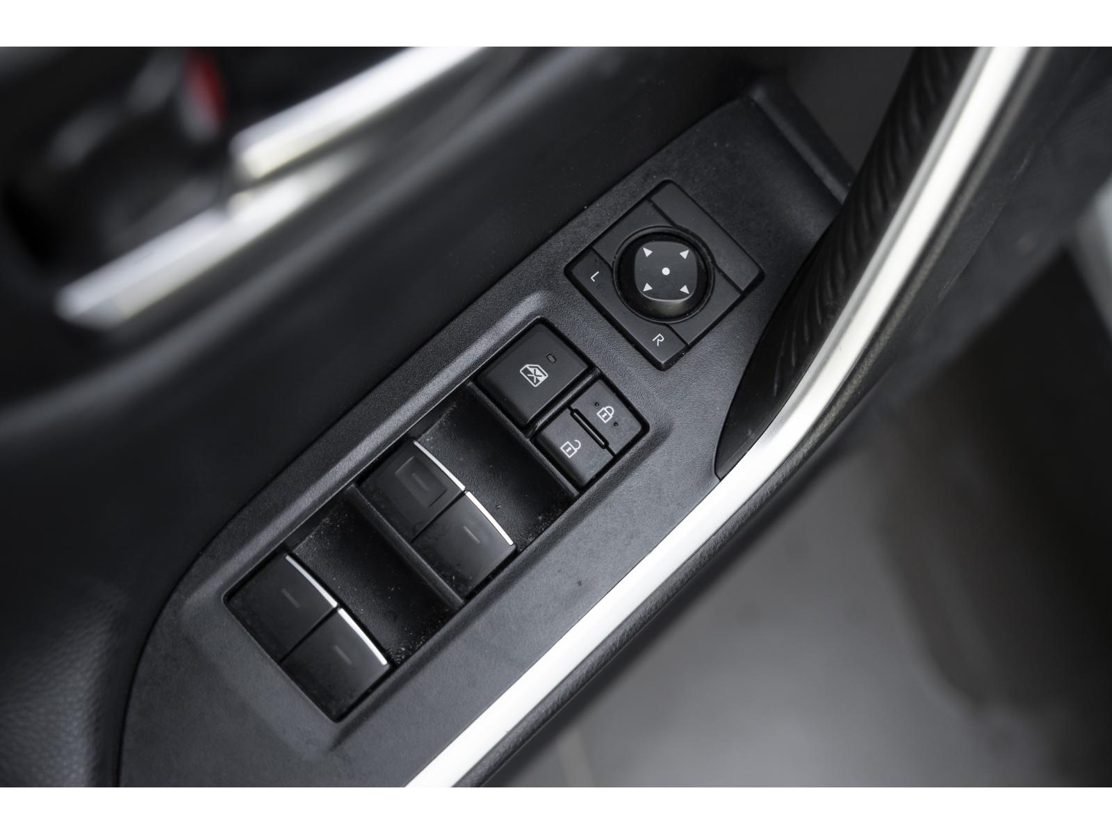 2022 Toyota RAV4 - Image 18