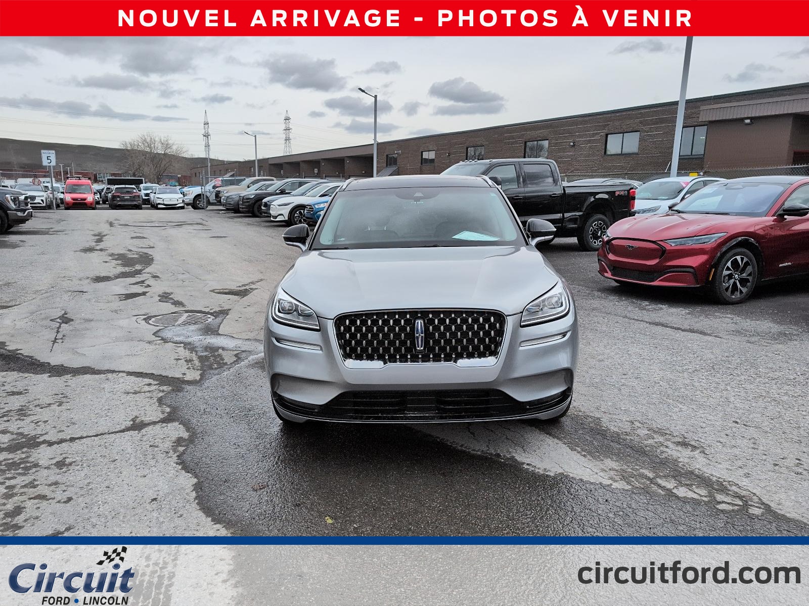 2022 Lincoln Corsair - Image 2