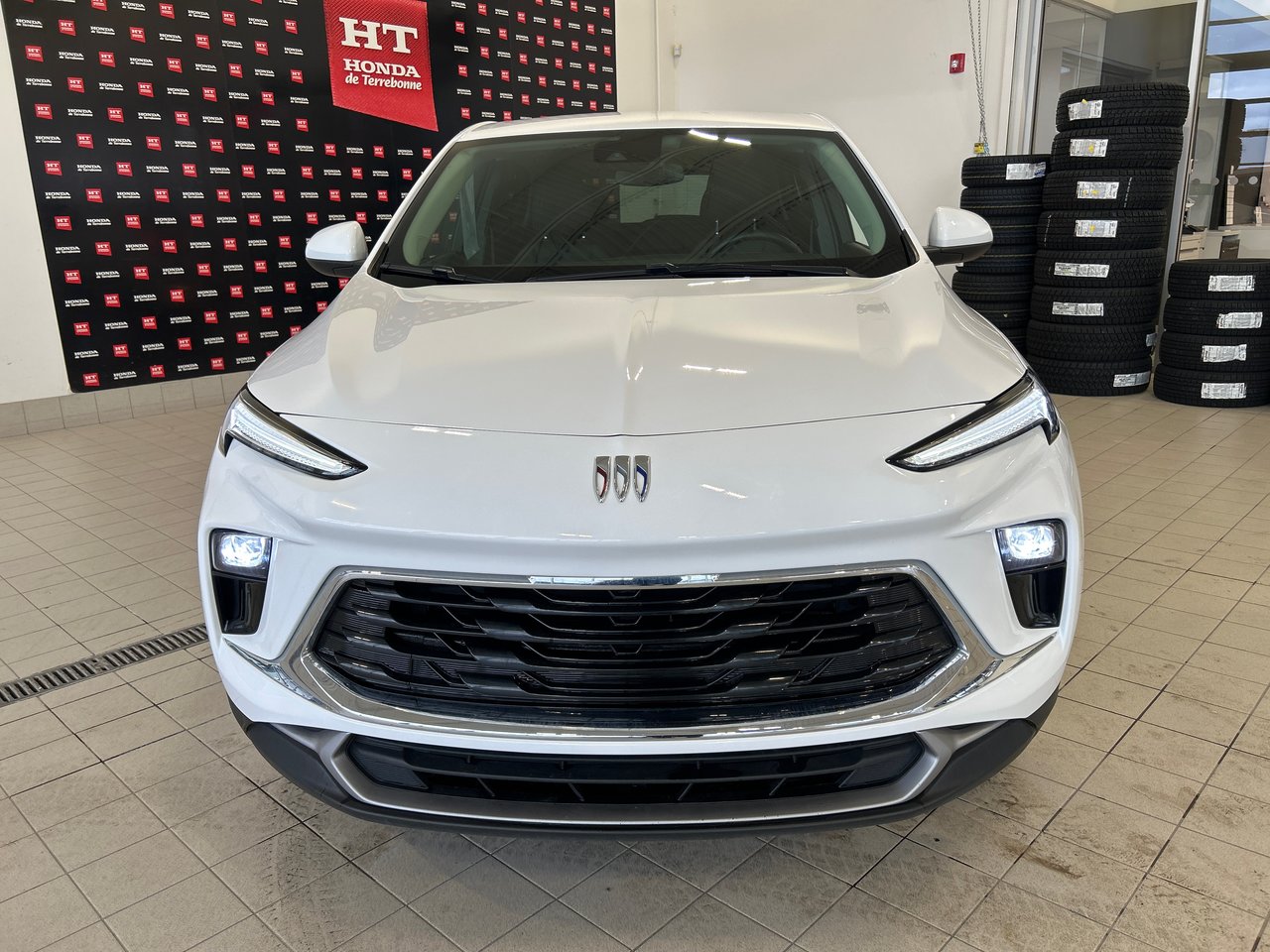 2024 Buick Encore GX - Image 2