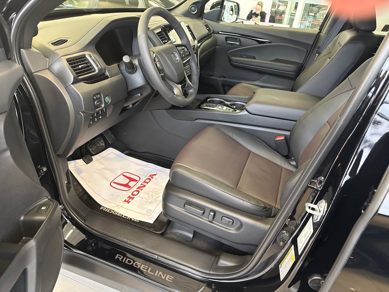 2026 Honda Ridgeline - Image 8