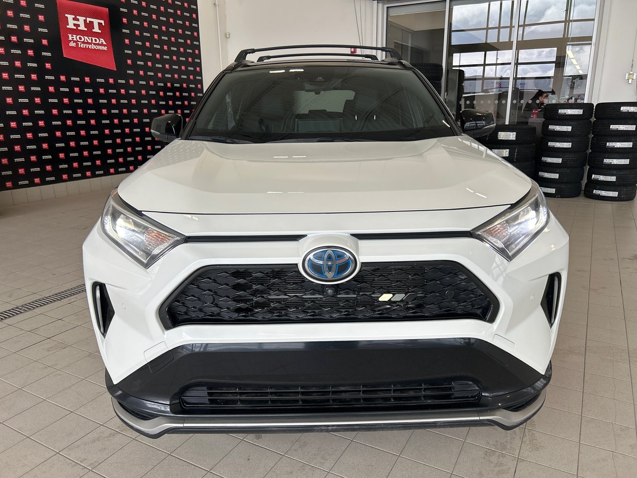 2021 Toyota RAV4 Prime - Image 12