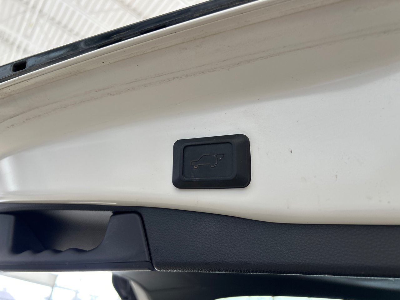 2021 Toyota RAV4 Prime - Image 21