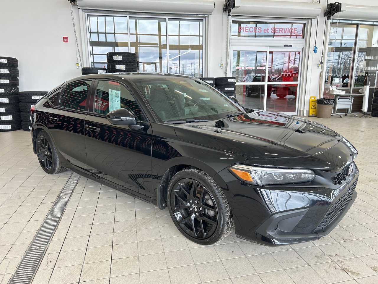 2022 Honda Civic Hatchback - Image 12