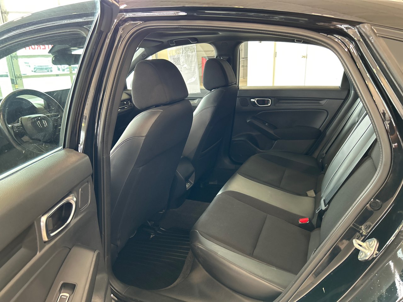 2022 Honda Civic Hatchback - Image 16