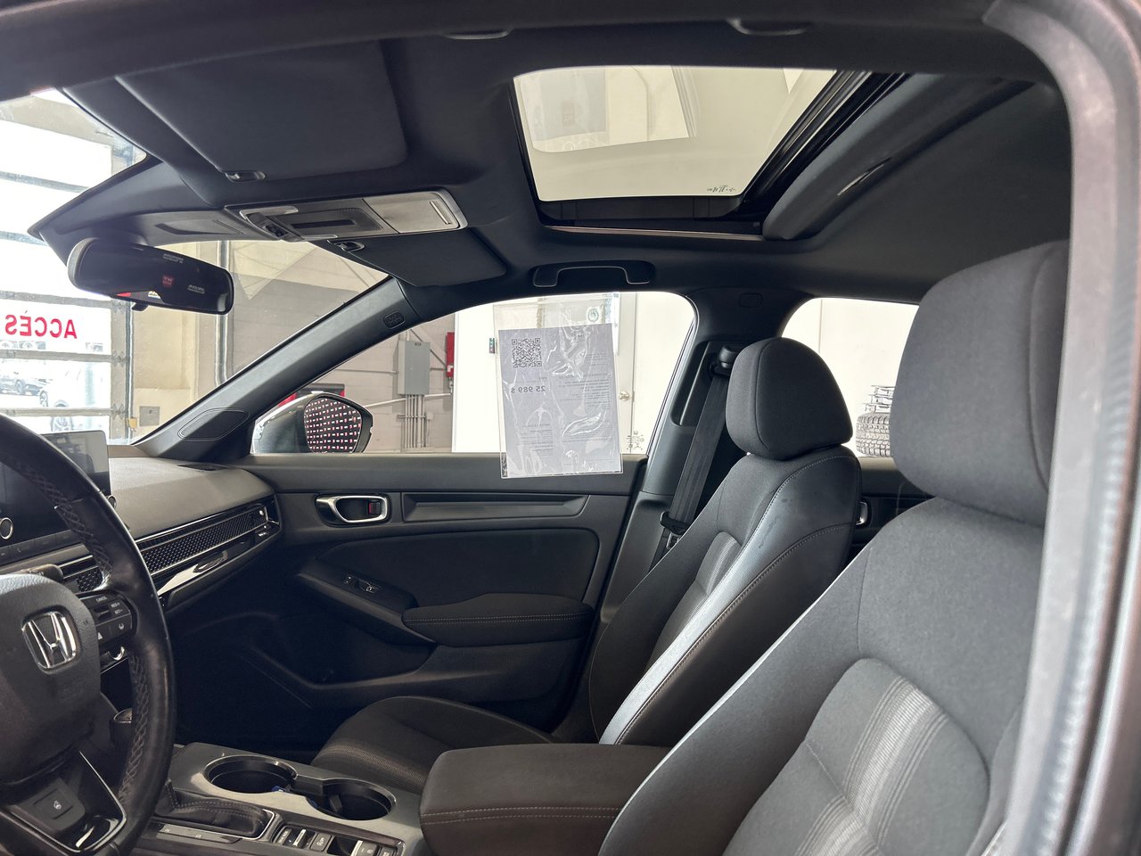 2022 Honda Civic Hatchback - Image 26