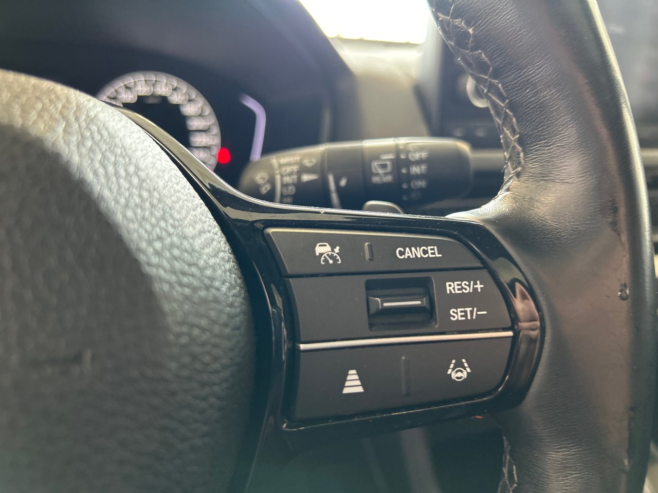 2022 Honda Civic Hatchback - Image 34