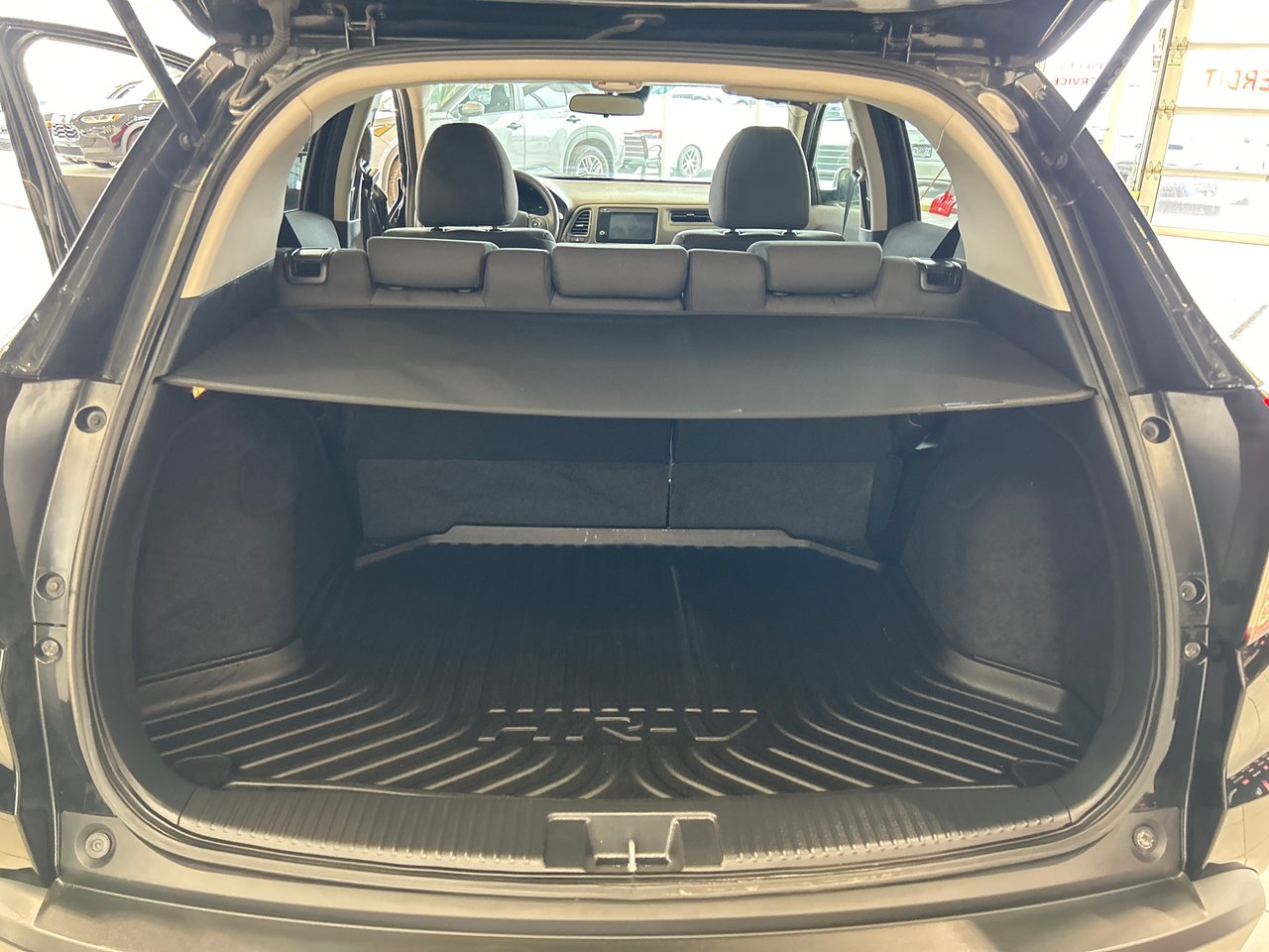 2021 Honda HR-V - Image 18