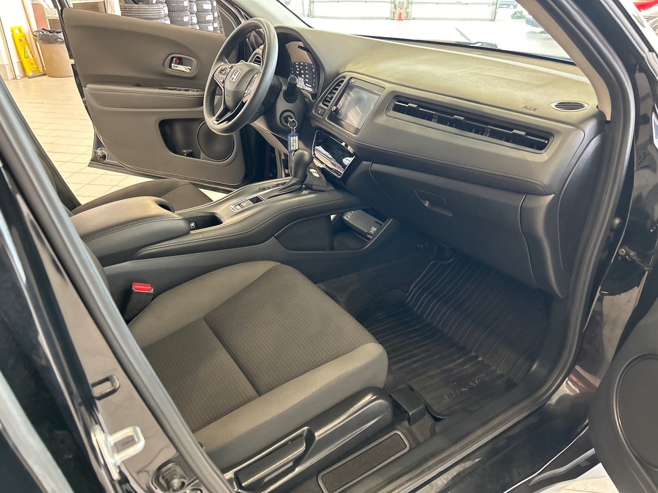 2021 Honda HR-V - Image 21